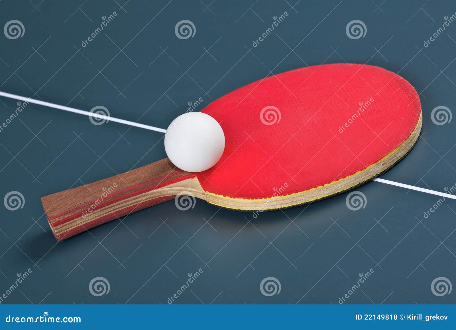 Tênis de tabela. Esfera e raquete de tênis da tabela
