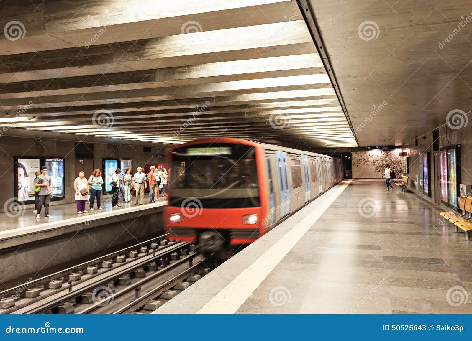 UBahn in Lissabon redaktionelles stockfoto. Bild von