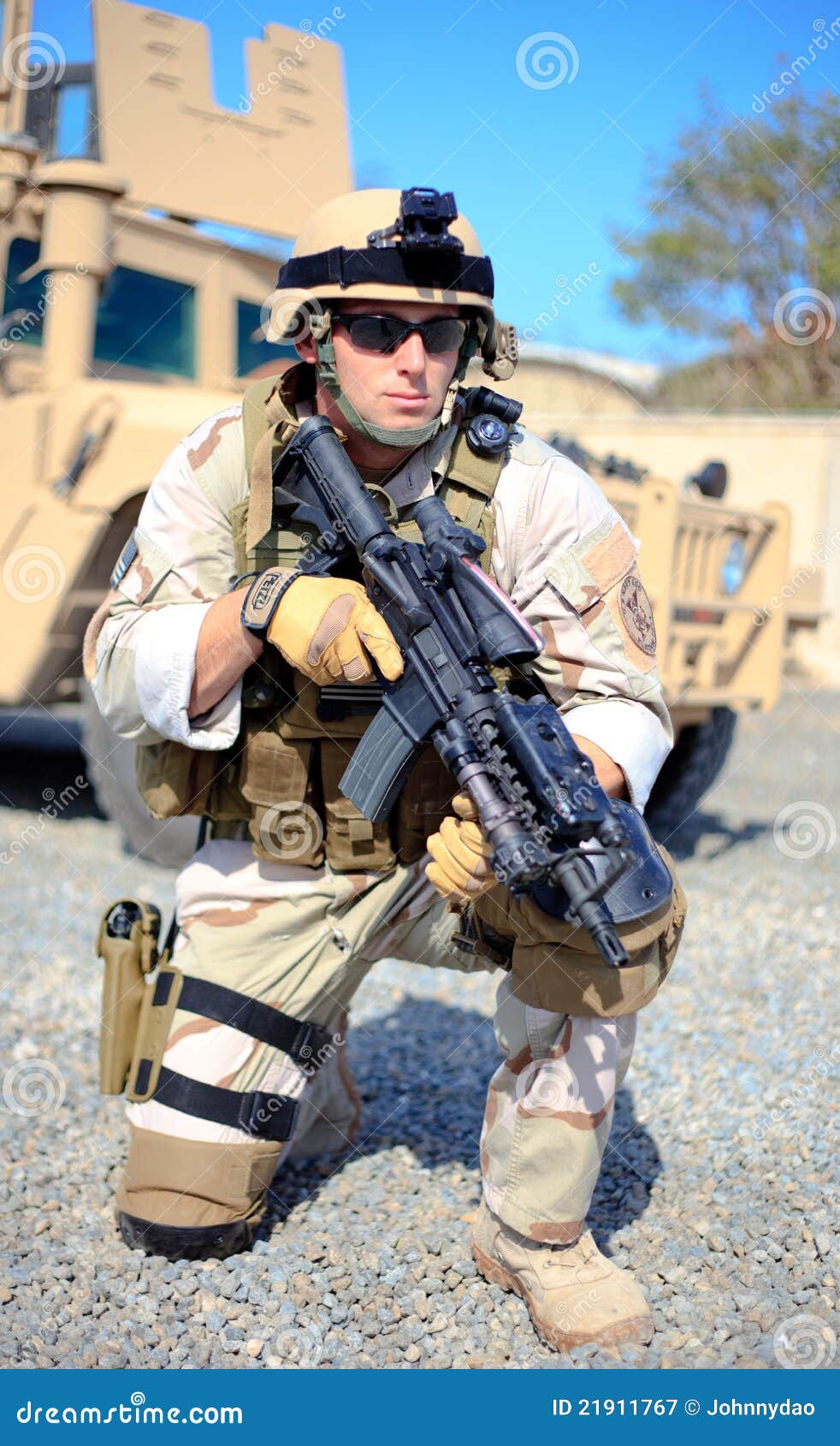 U.S. Navy personnel editorial photography. Image of protection 21911767