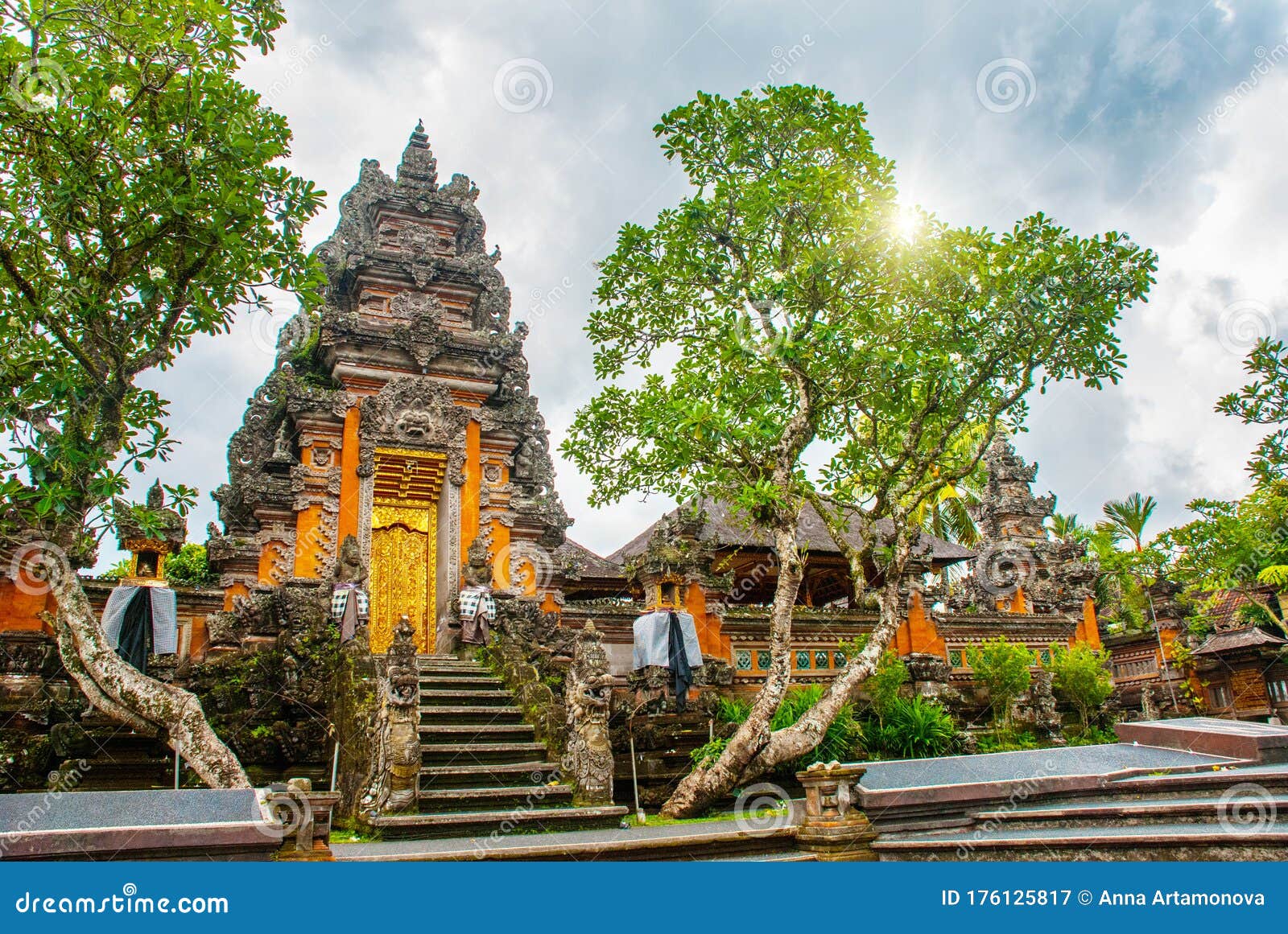 UBUD BALI INDONESIA Very Beautiful Temple Lotus UBUD BALI INDONESIA Very Beautiful Temple Lotus