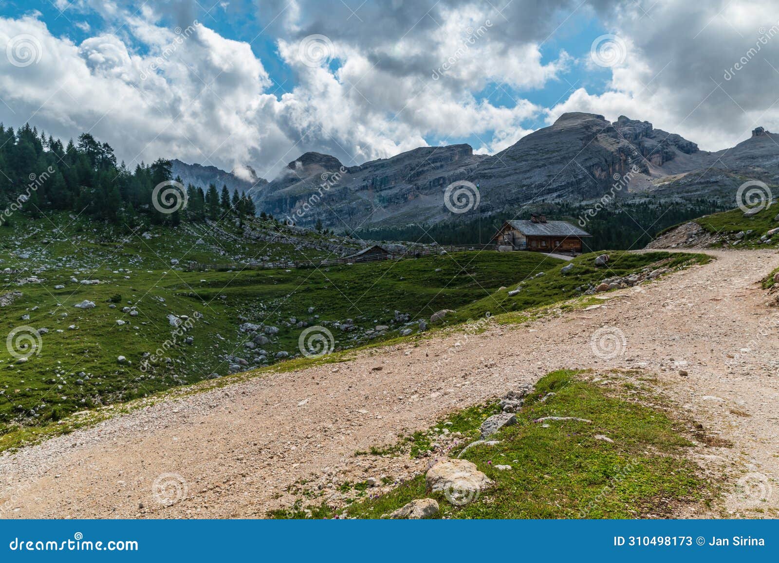 ucia de gran fanes hut with peaks above in the dolomites