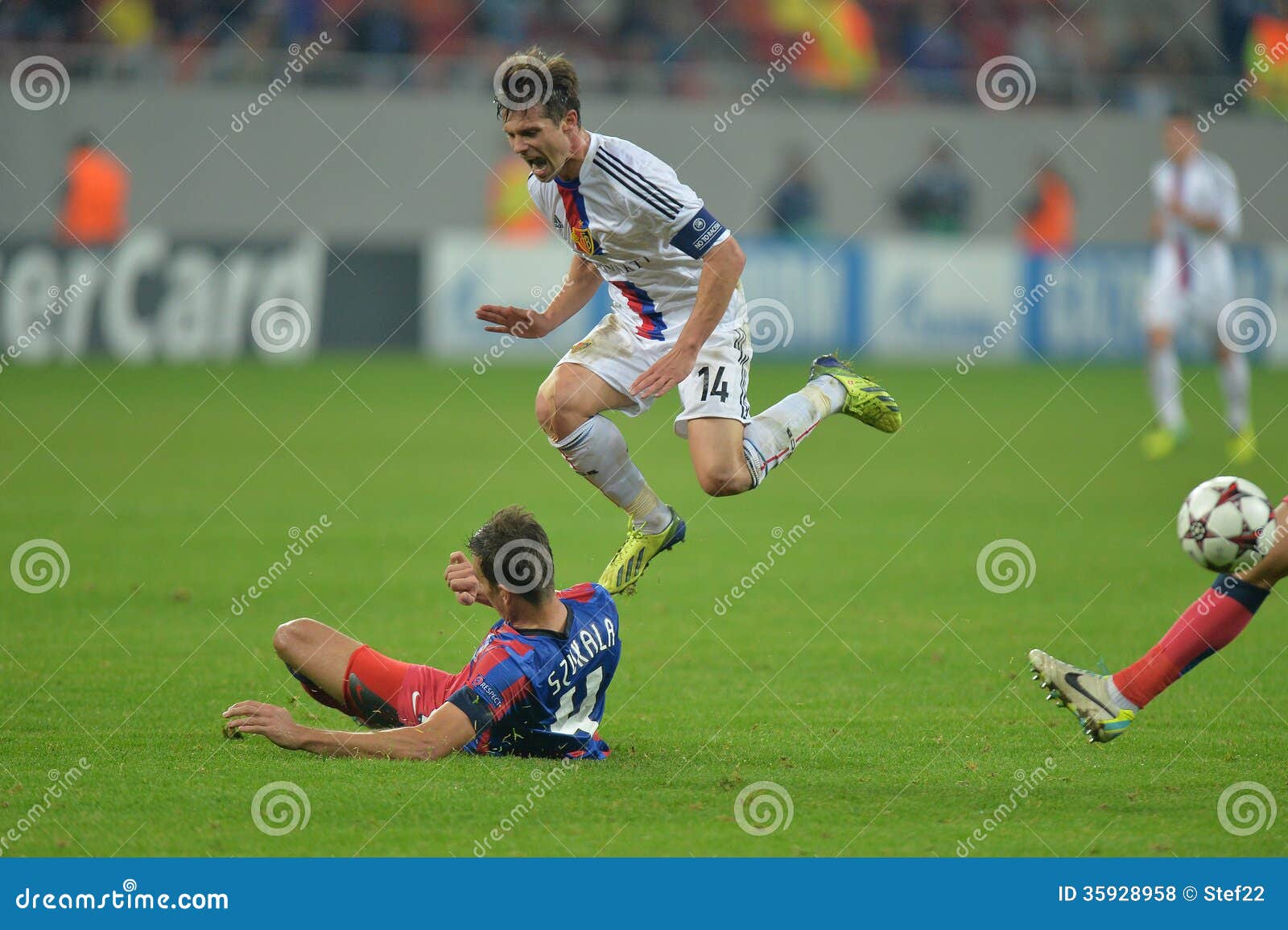 Soccer - UEFA Champions League - Atletico Madrid v Steaua