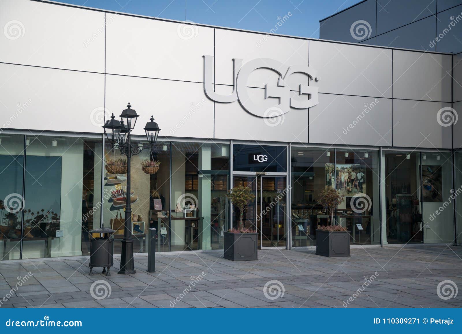 ugg designer outlet