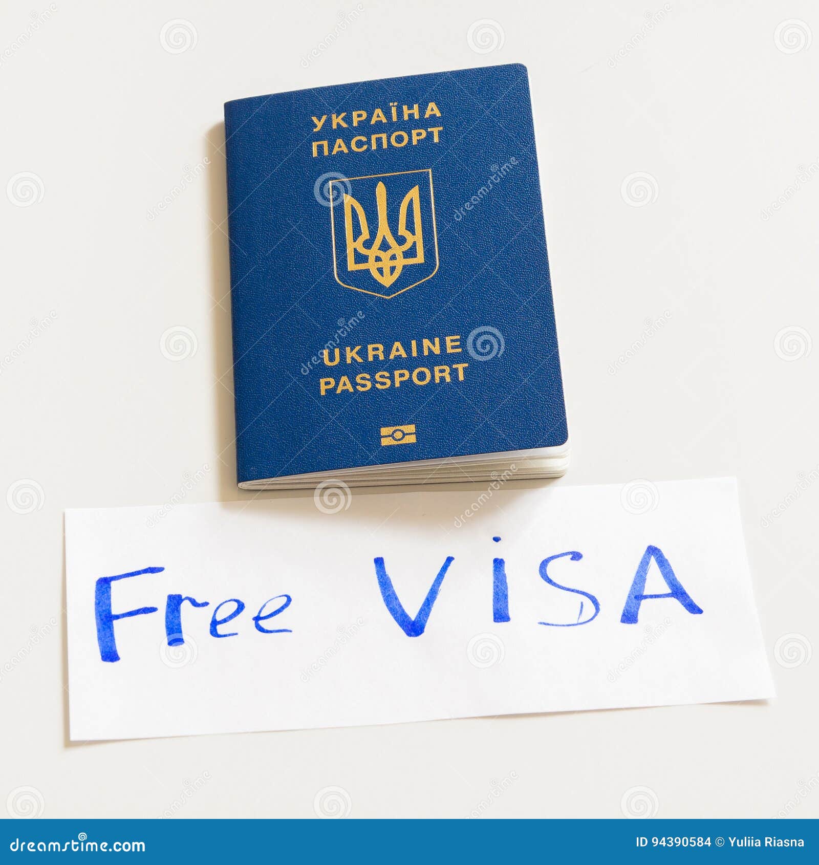 Bạn đã được cấp hộ chiếu sinh trắc học mới nhất của Ukraine chưa? Hãy xem bức ảnh liên quan đến \