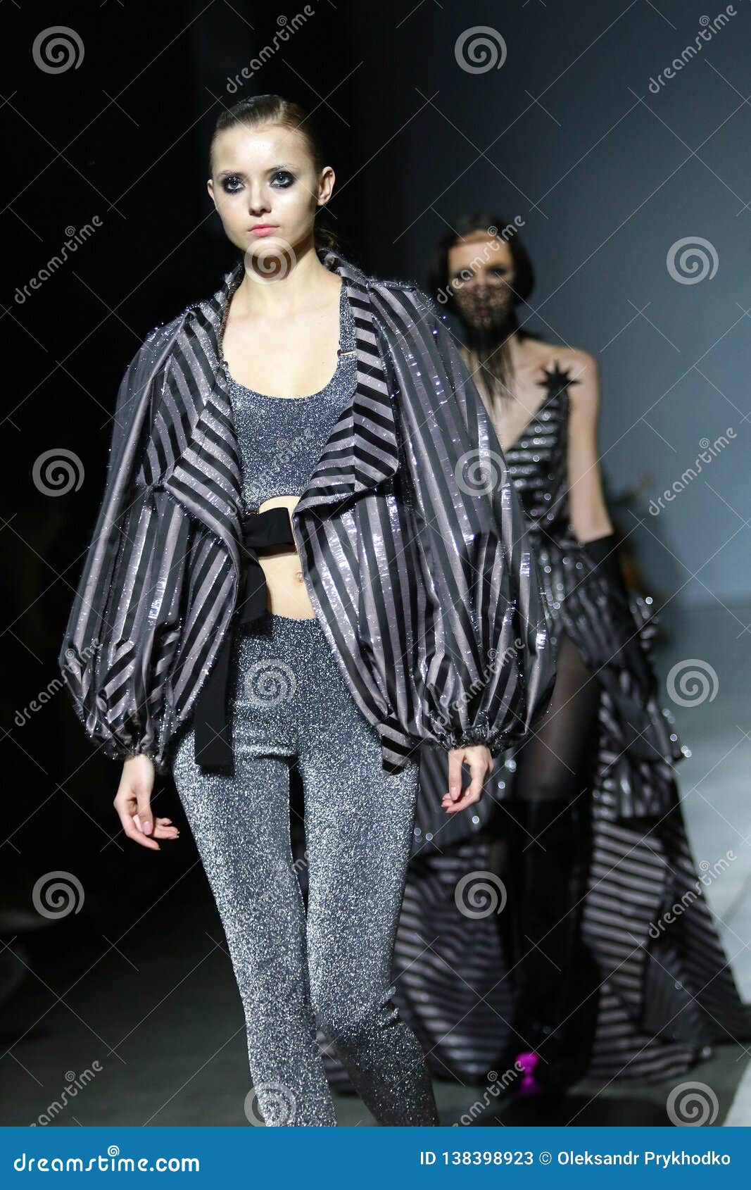 Ukrainian Fashion Week FW19-20: Collection by Julia AYSINA Editorial ...