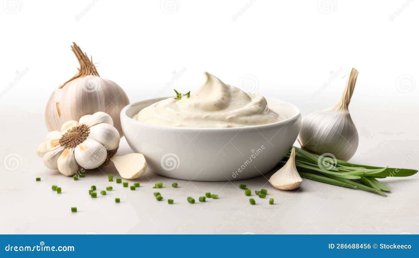 ultra hd image of whipped butter sauce with garlic and onions