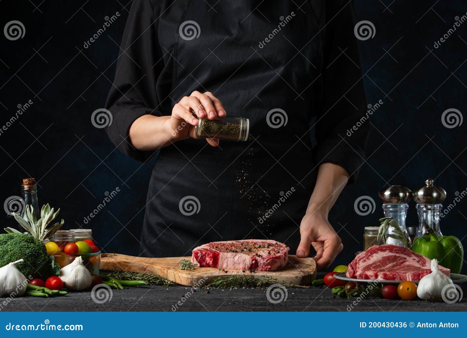 Parrilla para asar carnes con leñas Stock Photo
