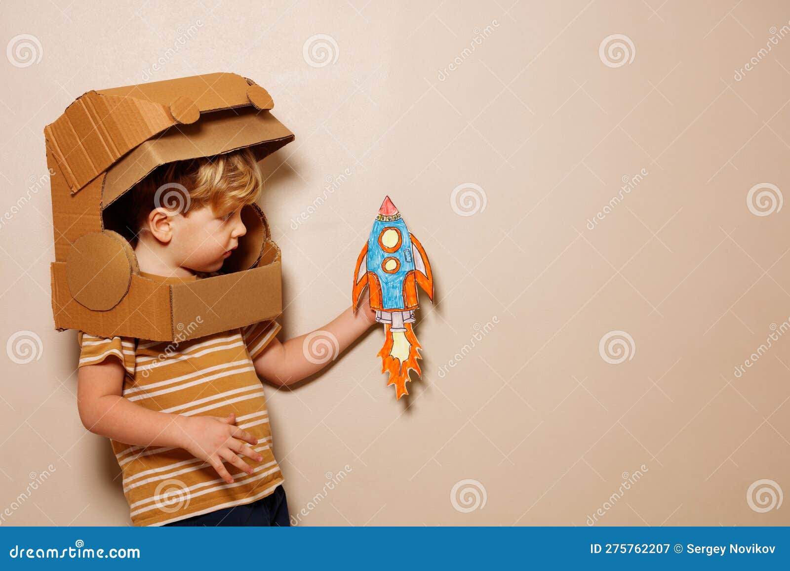 Casco espacial de astronauta infantil