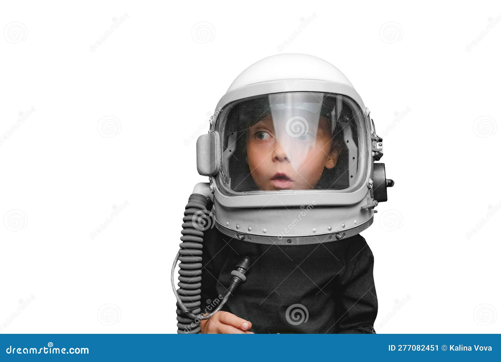 Un Niño Pequeño Se Imagina a Sí Mismo Como Un Astronauta En Un Casco De  Astronautas. Imagen de archivo - Imagen de cabritos, cristales: 277082451