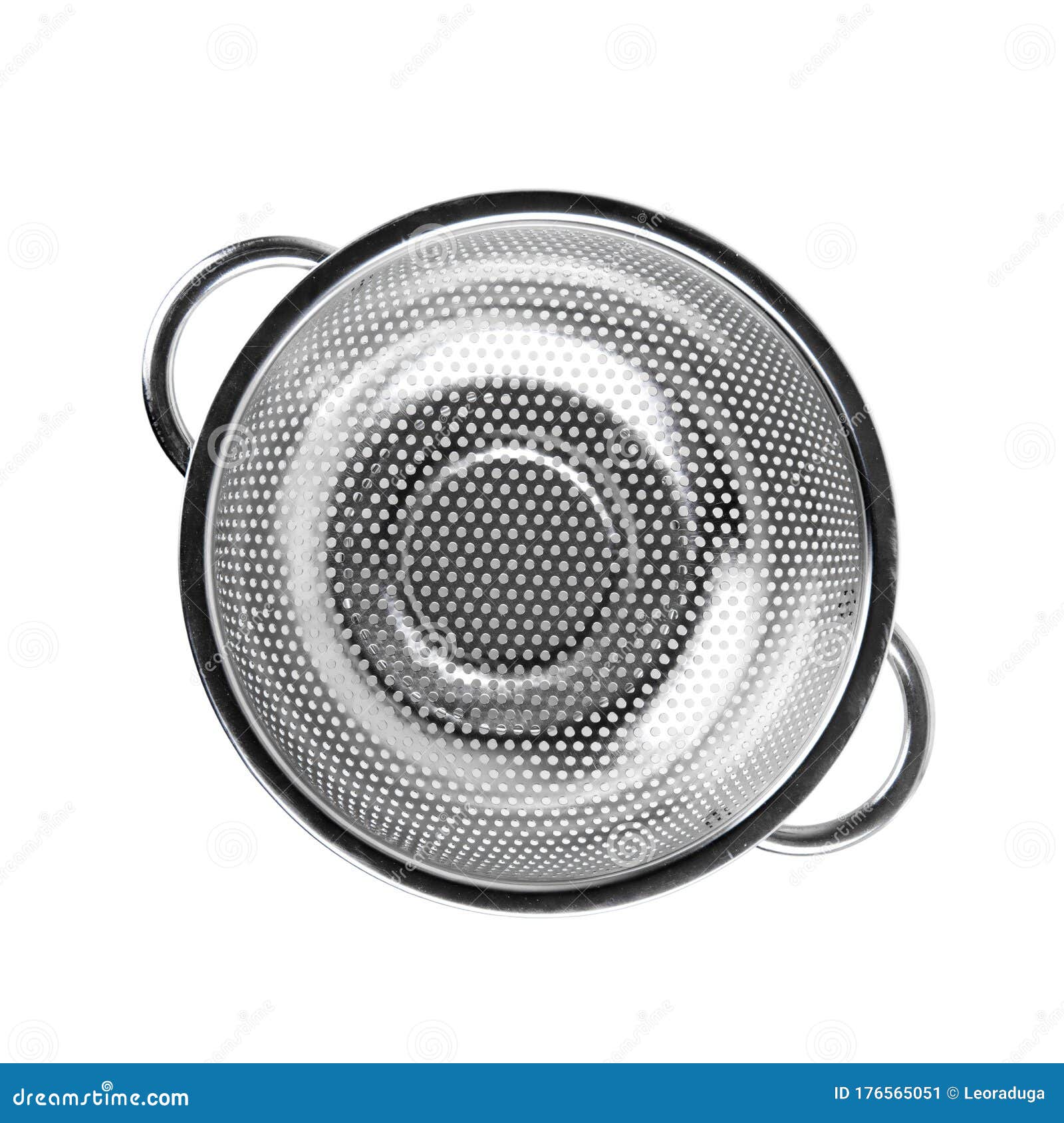 Un Pequeño Colador Metálico Sobre Un Fondo Blanco Aislado. Imagen de  archivo - Imagen de cocina, blanco: 176565051
