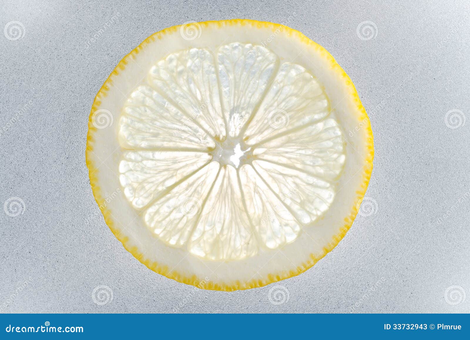 Una fetta del limone. Chiuda su di una fetta di limone