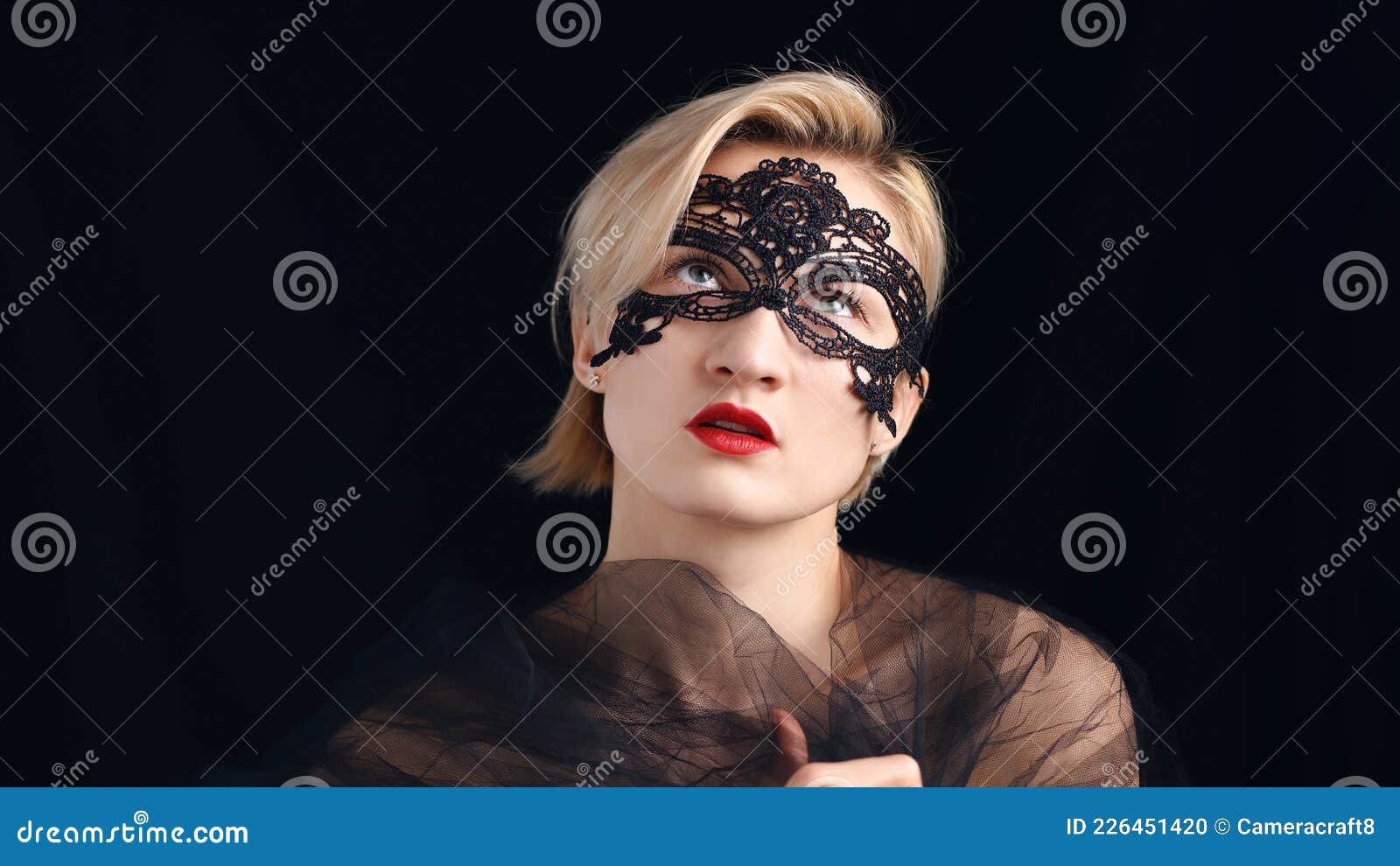 Máscara de mascarada Mujer Máscara veneciana Bastante elegante