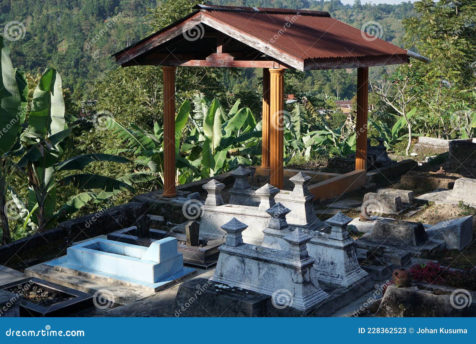 Una Tumba Típica De Cementerio En Java Imagen de archivo Imagen de