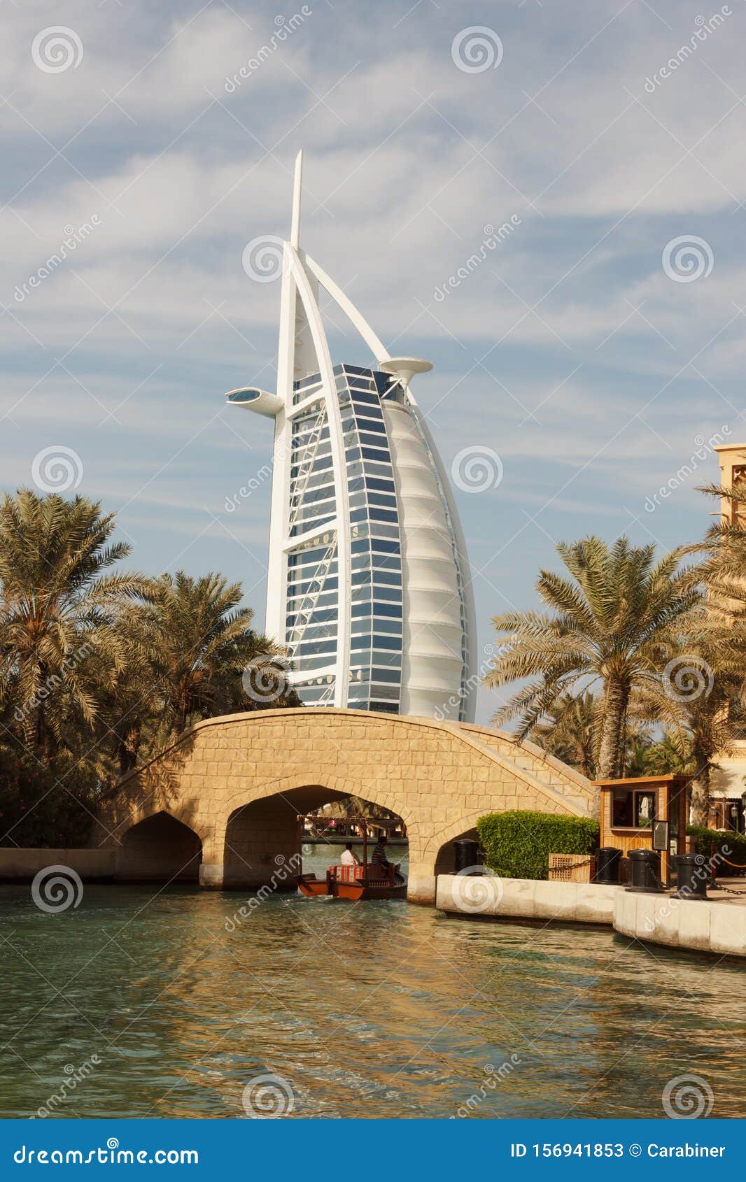 Una Visione Generale Del Burj Al Arab L Hotel Di Lusso