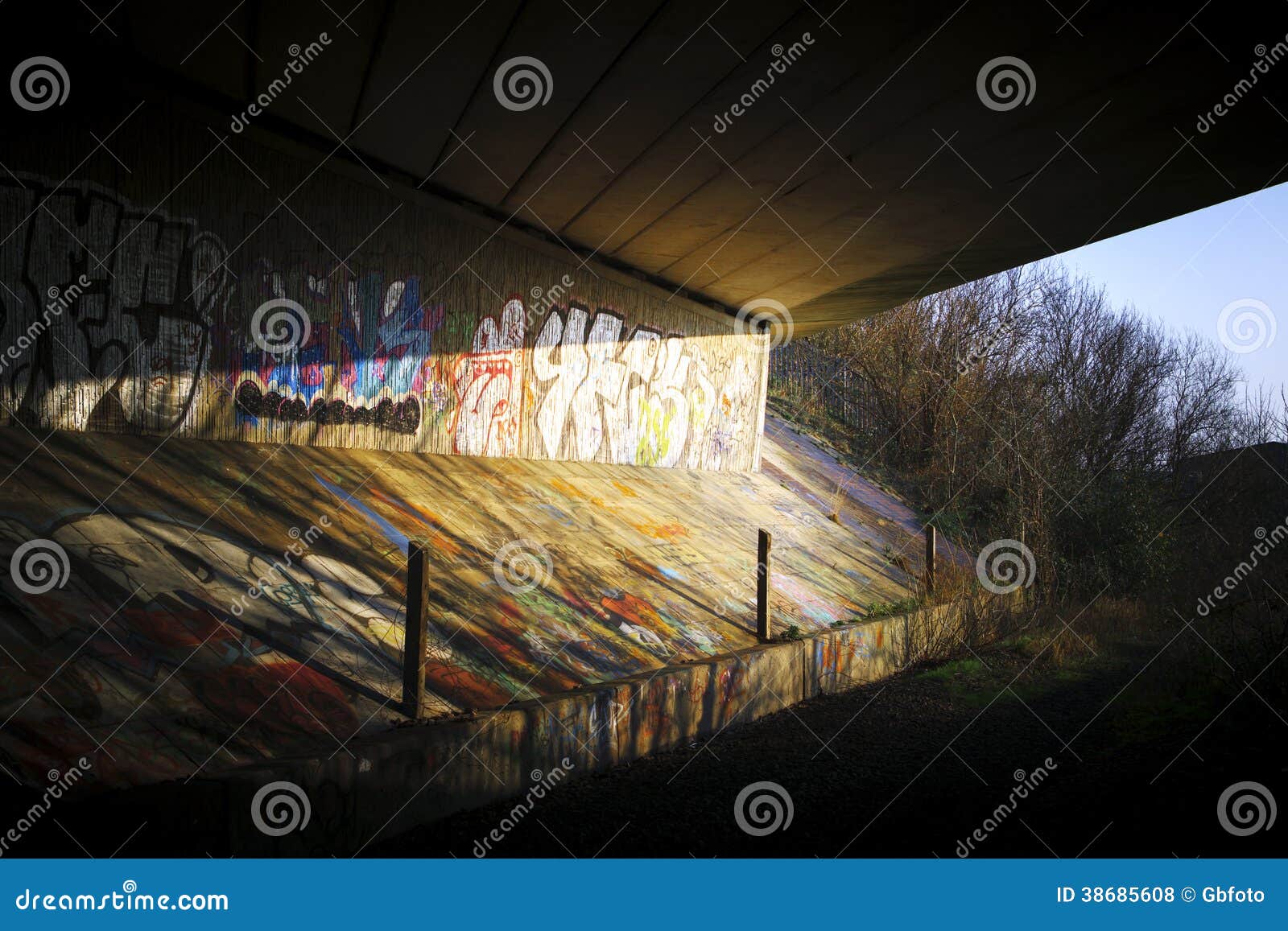 underpass graffiti