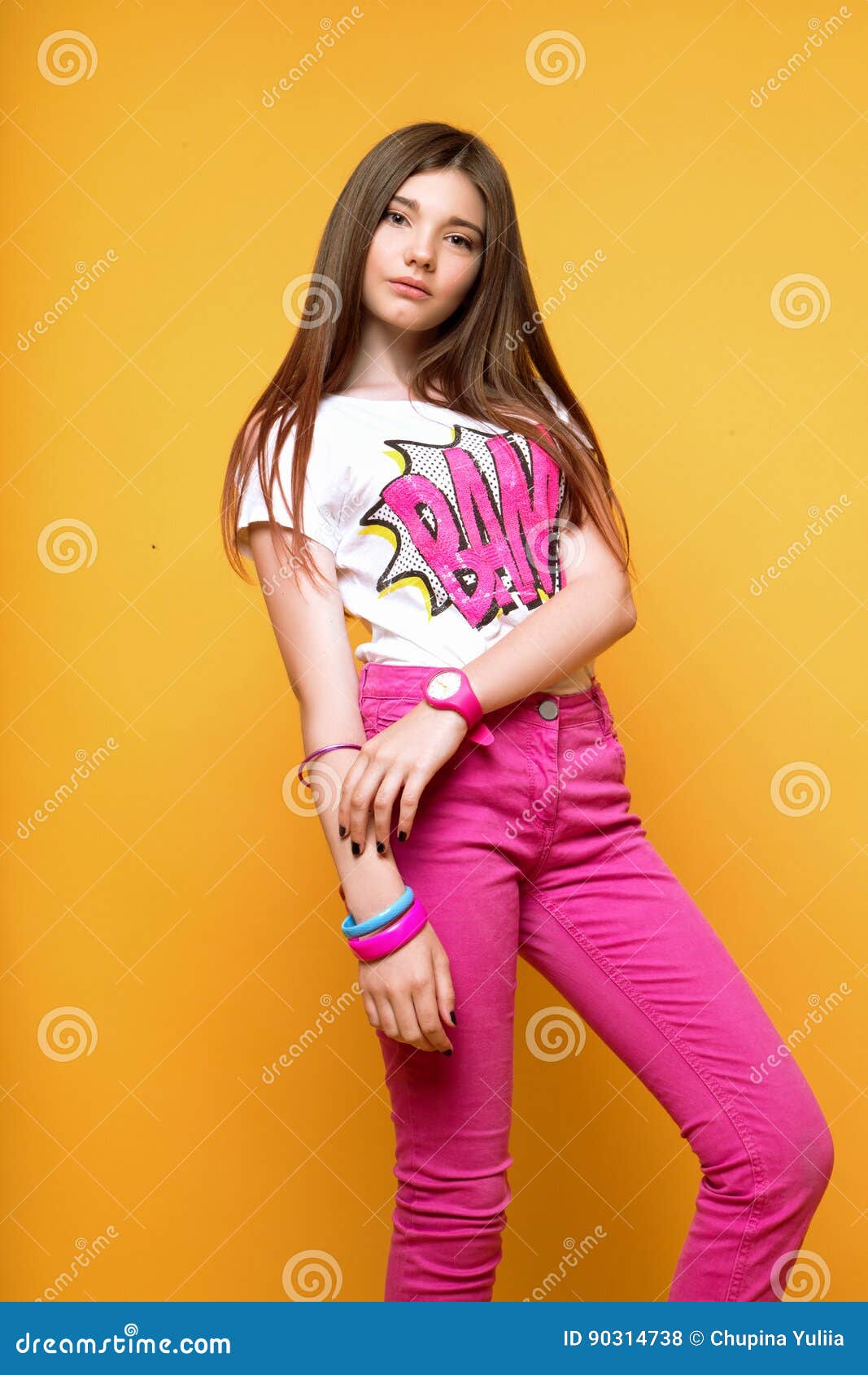 Une Belle Fille Agee De 13 Ans Photo Stock Image Du Fille Agee