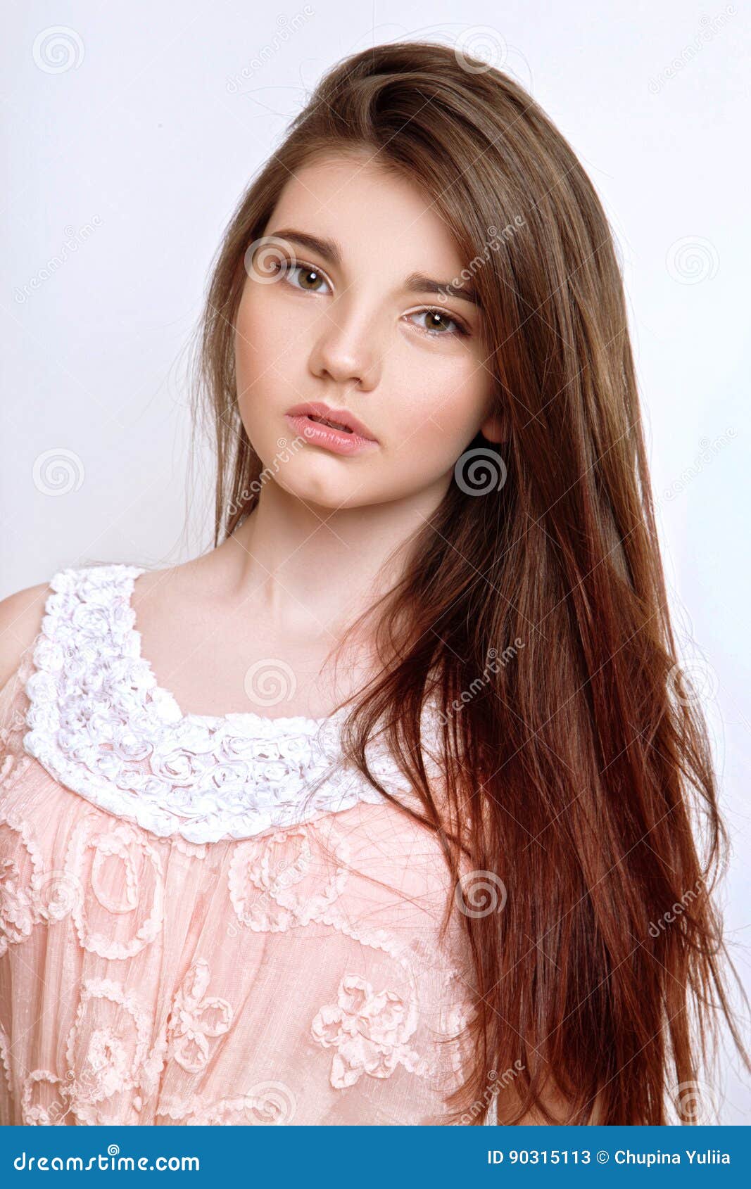 Une Belle Fille Agee De 13 Ans Image Stock Image Du Fille Agee
