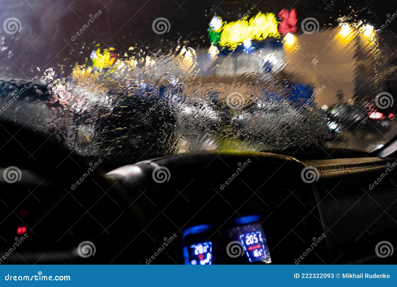 Une Texture En Verre Recouverte De Gouttes D