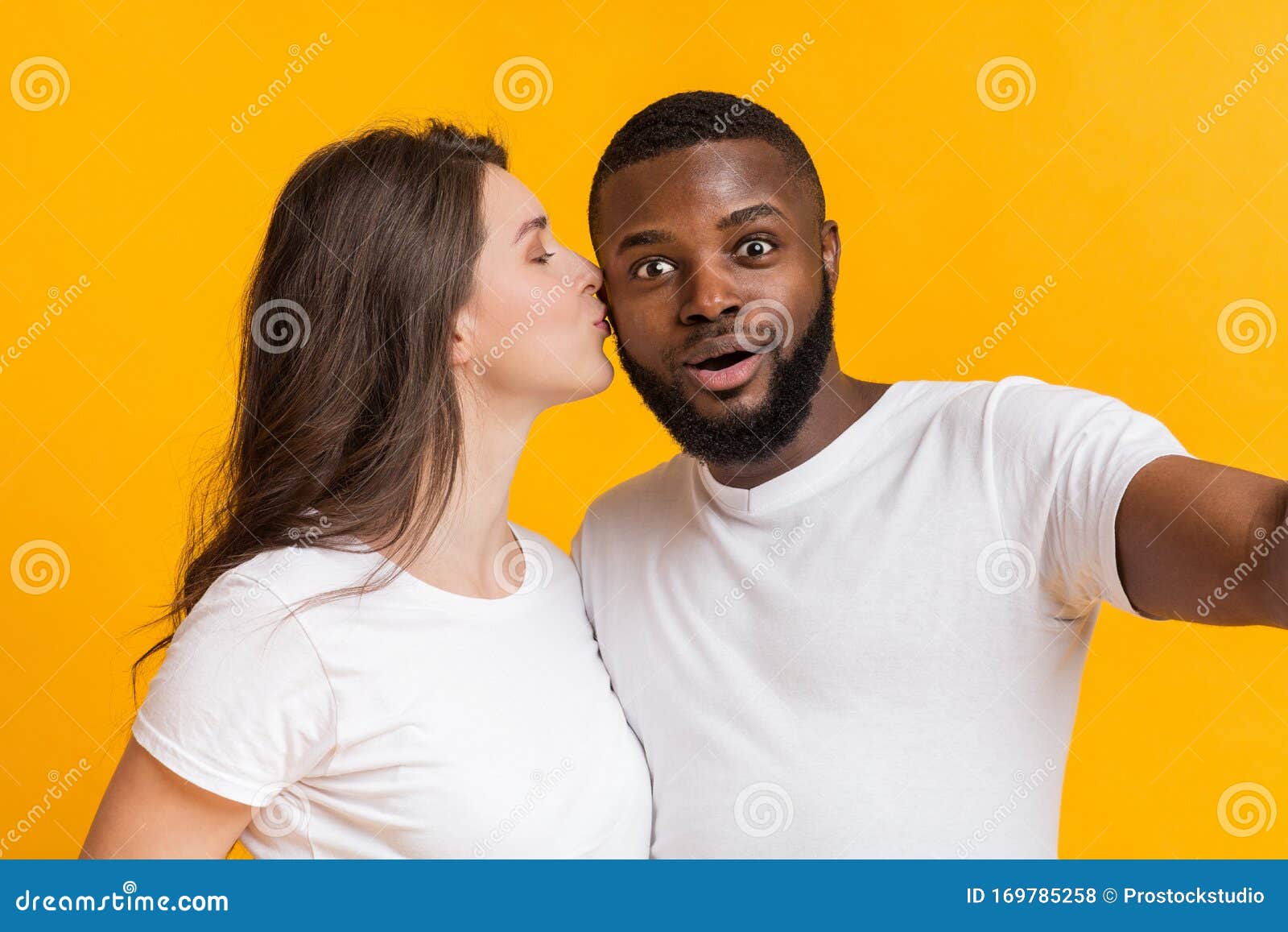 Girl Interracial Kissing Telegraph