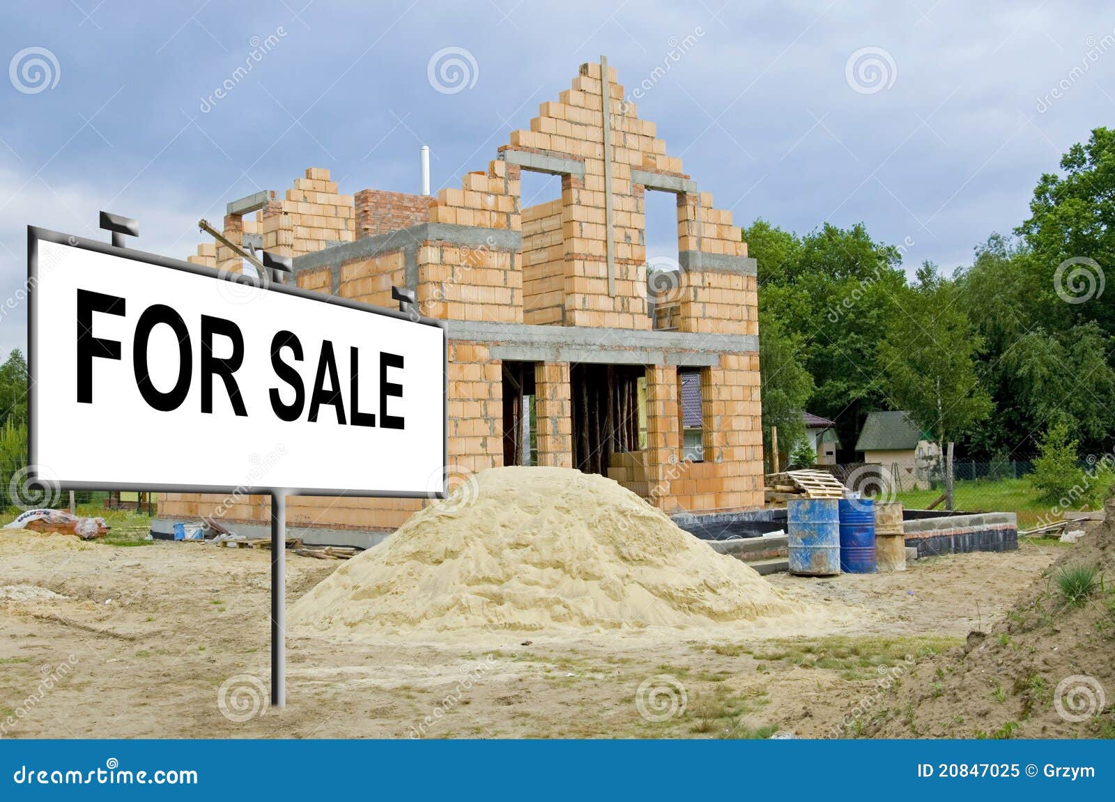 Unfinished house for sale stock image. Image of building 20847025