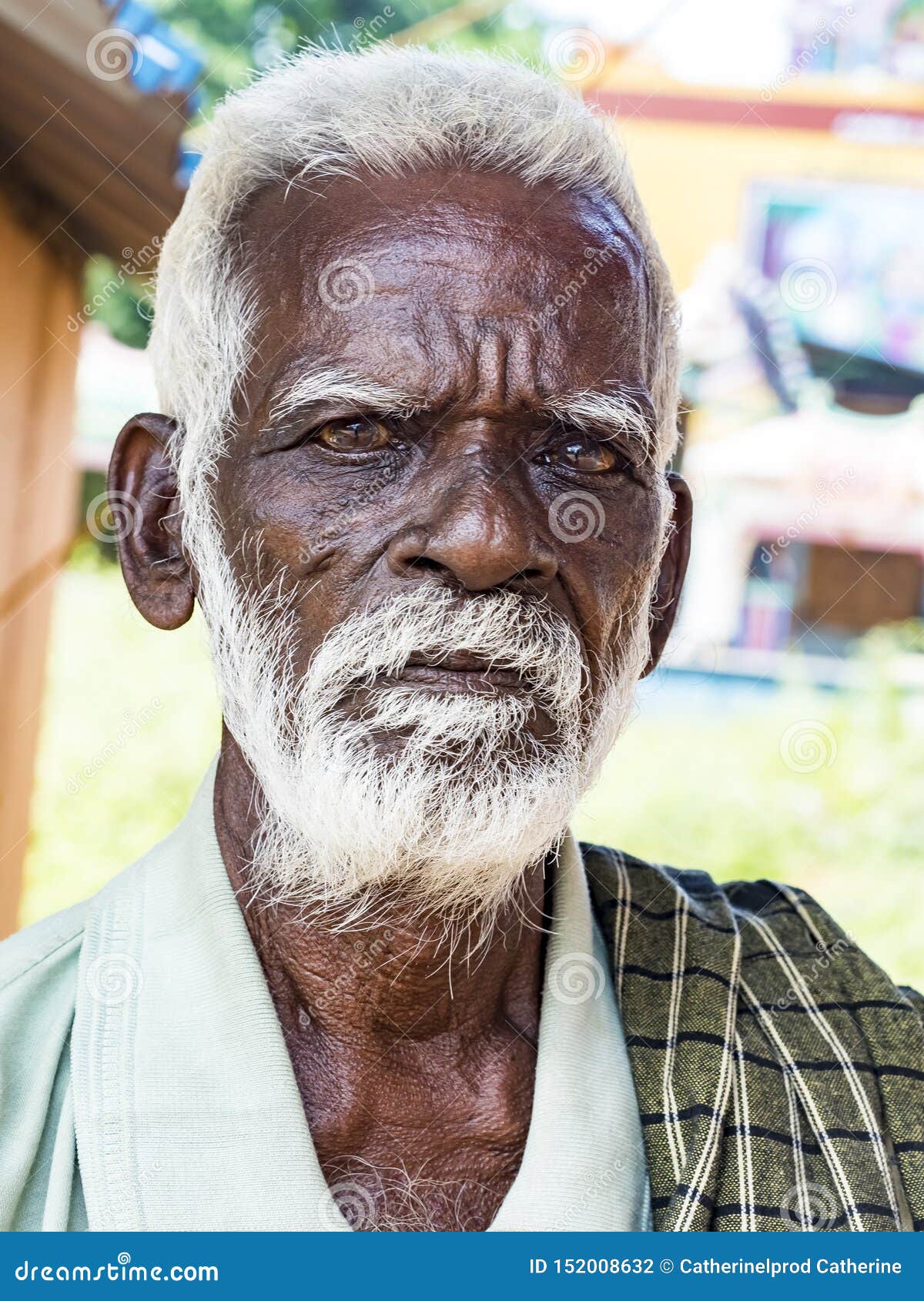An Unidentifed Old Senior Indian Poor Man Portrait with a Dark Brown  Wrinkled Face and White Hair and a White Beard, Looks Serious Editorial  Photography - Image of looking, asian: 152008632