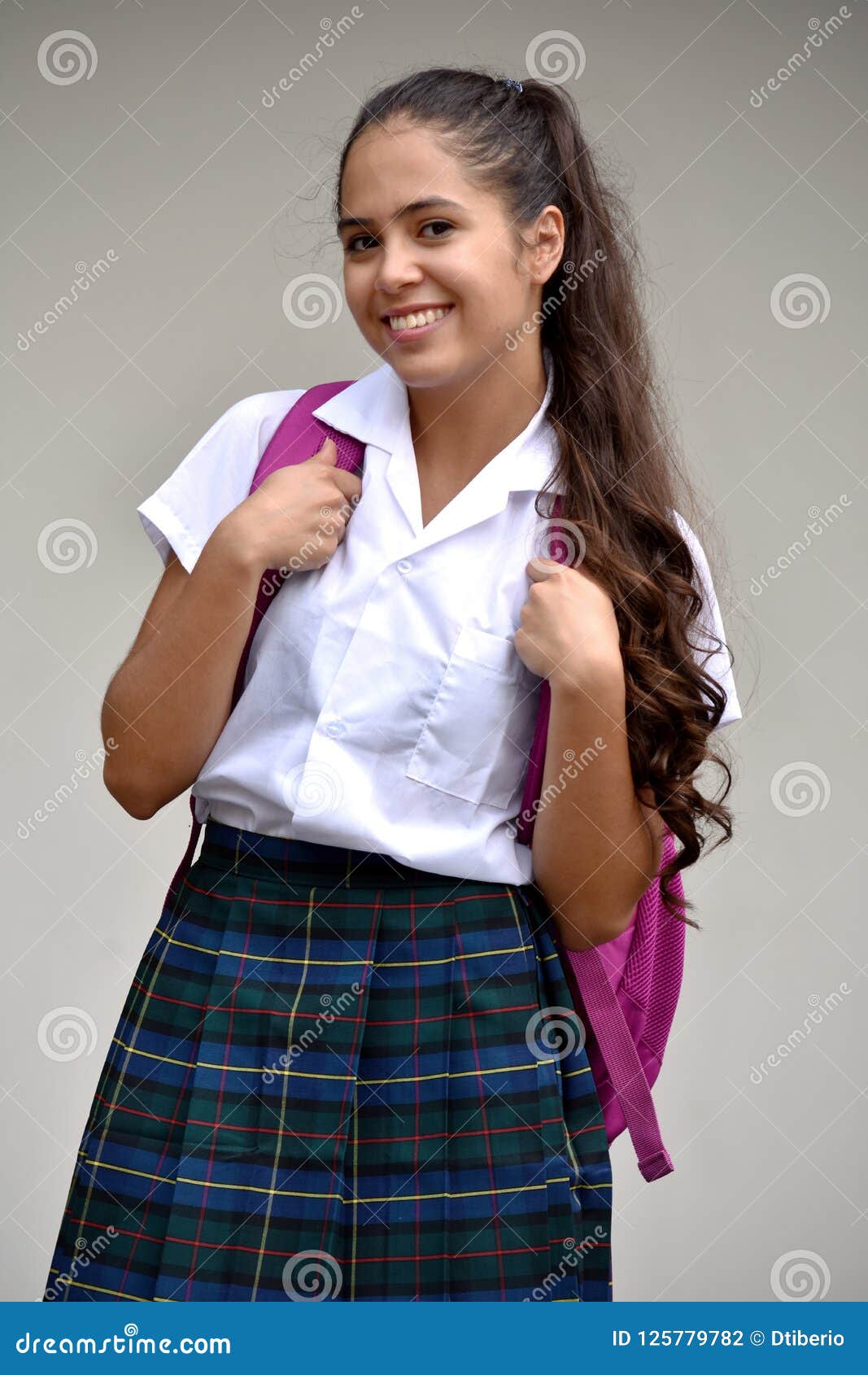 Uniforme Scolaire De Port Détudiant De Portrait Colombien Catholique De Teenager School Girl 