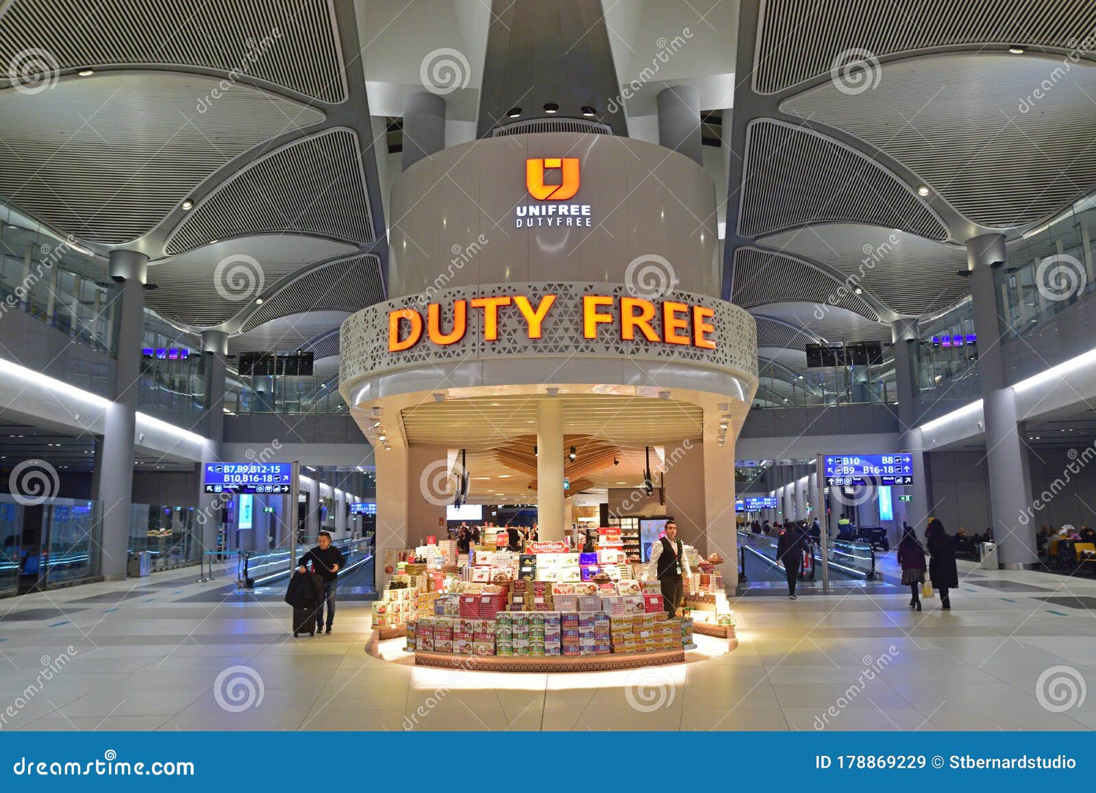 unifree duty free shop in middle of the gate walkway in new istanbul airport editorial stock image image of located brands 178869229