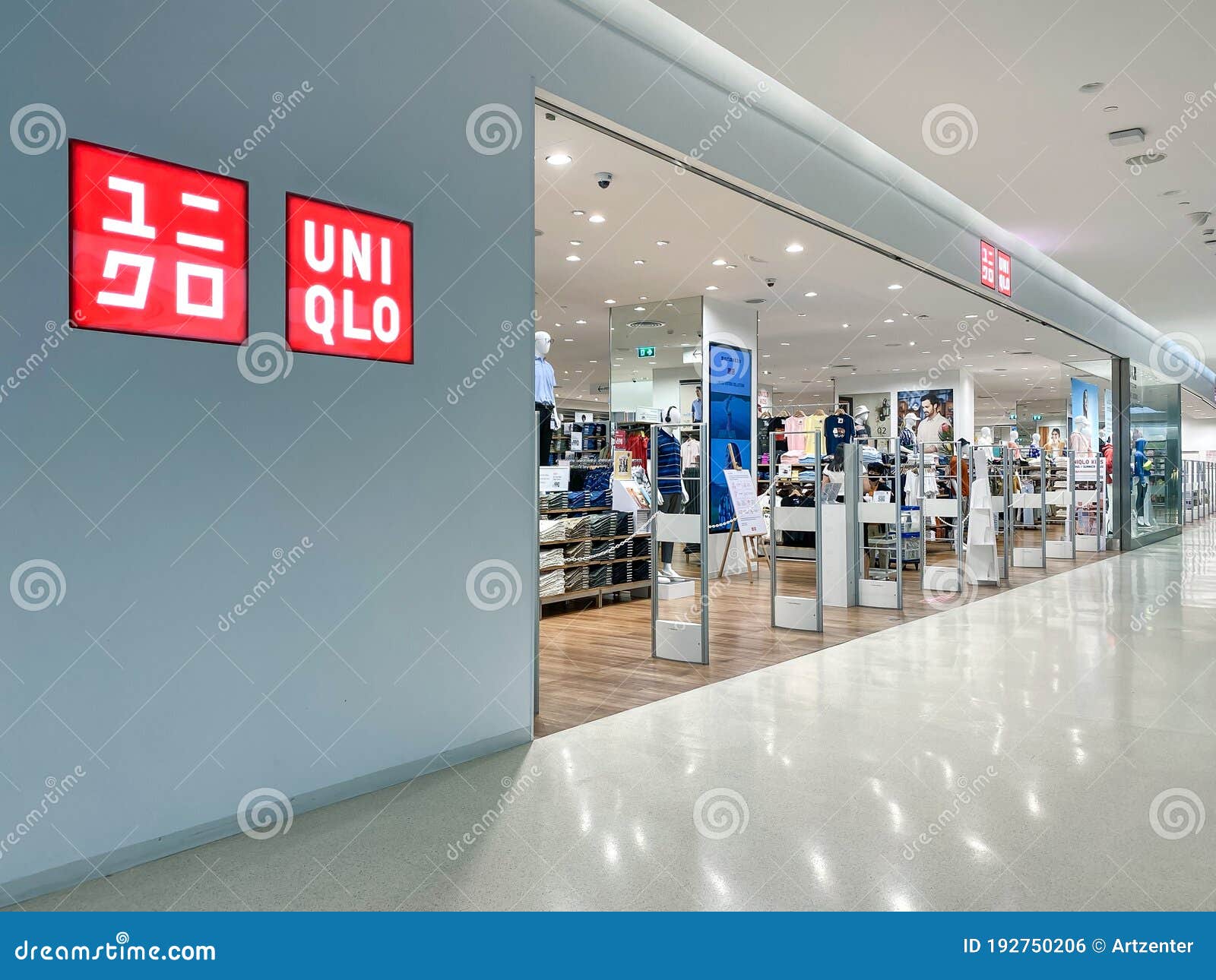 Uniqlo Logo and symbol meaning history sign #7 Uniqlo Logo and symbol meaning history sign