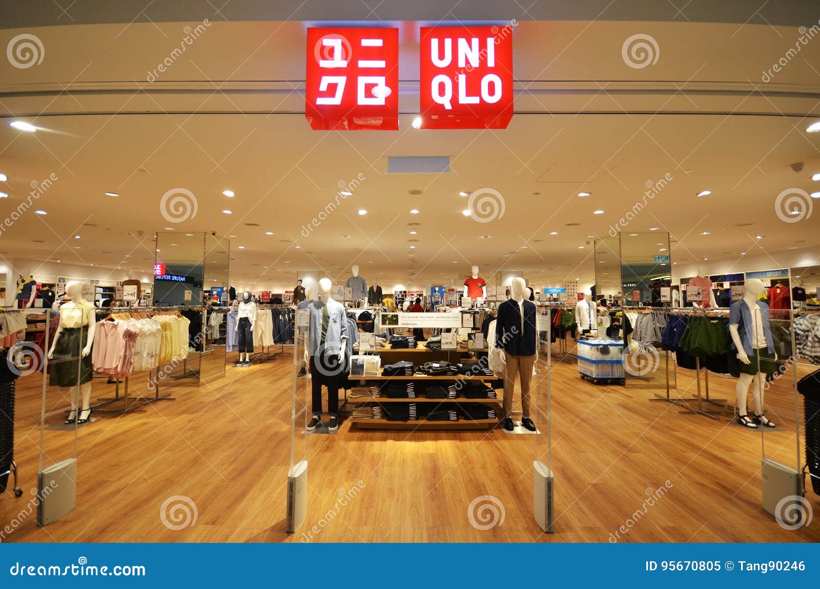 Quarter the size of a football field Malaysias first Uniqlo roadside store is a spacious shoppers paradise VIDEO #24 Quarter the size of a football field Malaysias first Uniqlo roadside store is a spacious shoppers paradise VIDEO