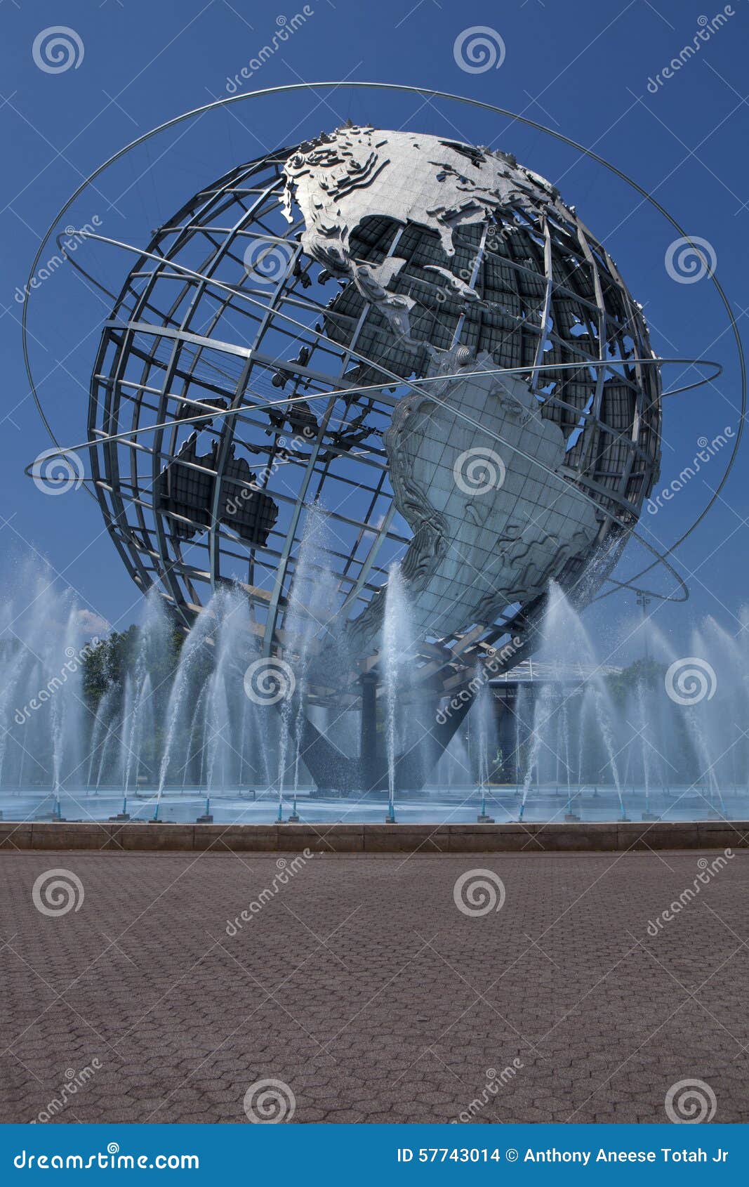 Unisphere in Fushing Meadows Corona Park, Queens - New York Editorial Stock  Image - Image of sculpture, globe: 57743014
