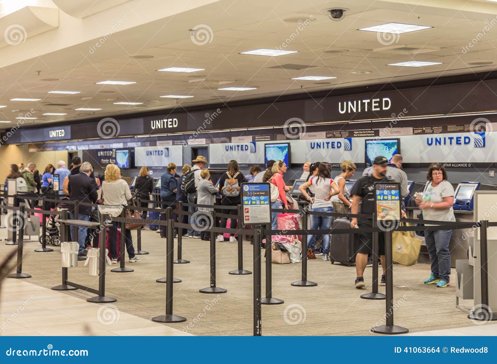 United Airlines Boeing Airplane Editorial Photo 66767923