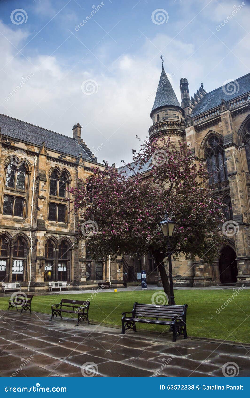 University Of Glasgow Inner Courtyard Stock Photo Image Of