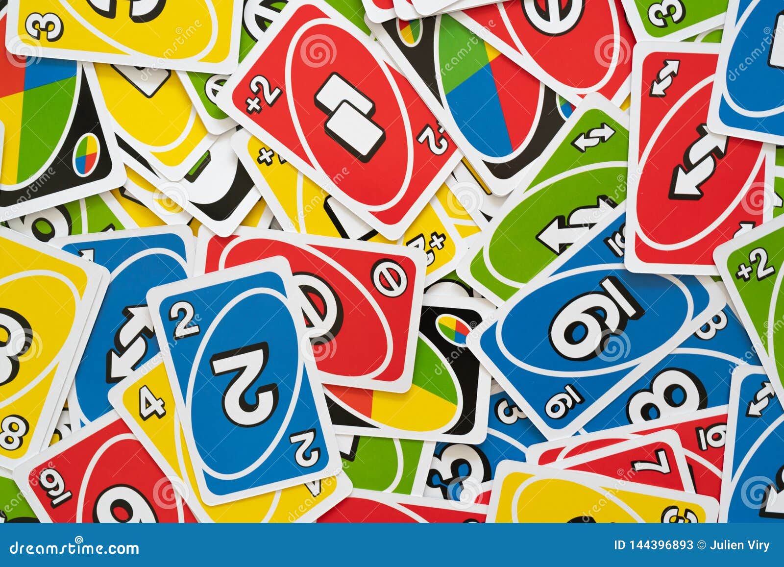 Thẻ Uno là thành phần không thể thiếu trong trò chơi Uno. Những lá bài đầy màu sắc sẽ khiến bạn tưởng như mình đang chơi một trò chơi thực sự. Hãy cùng khám phá những lá bài này và bắt đầu chơi Uno thôi nào!