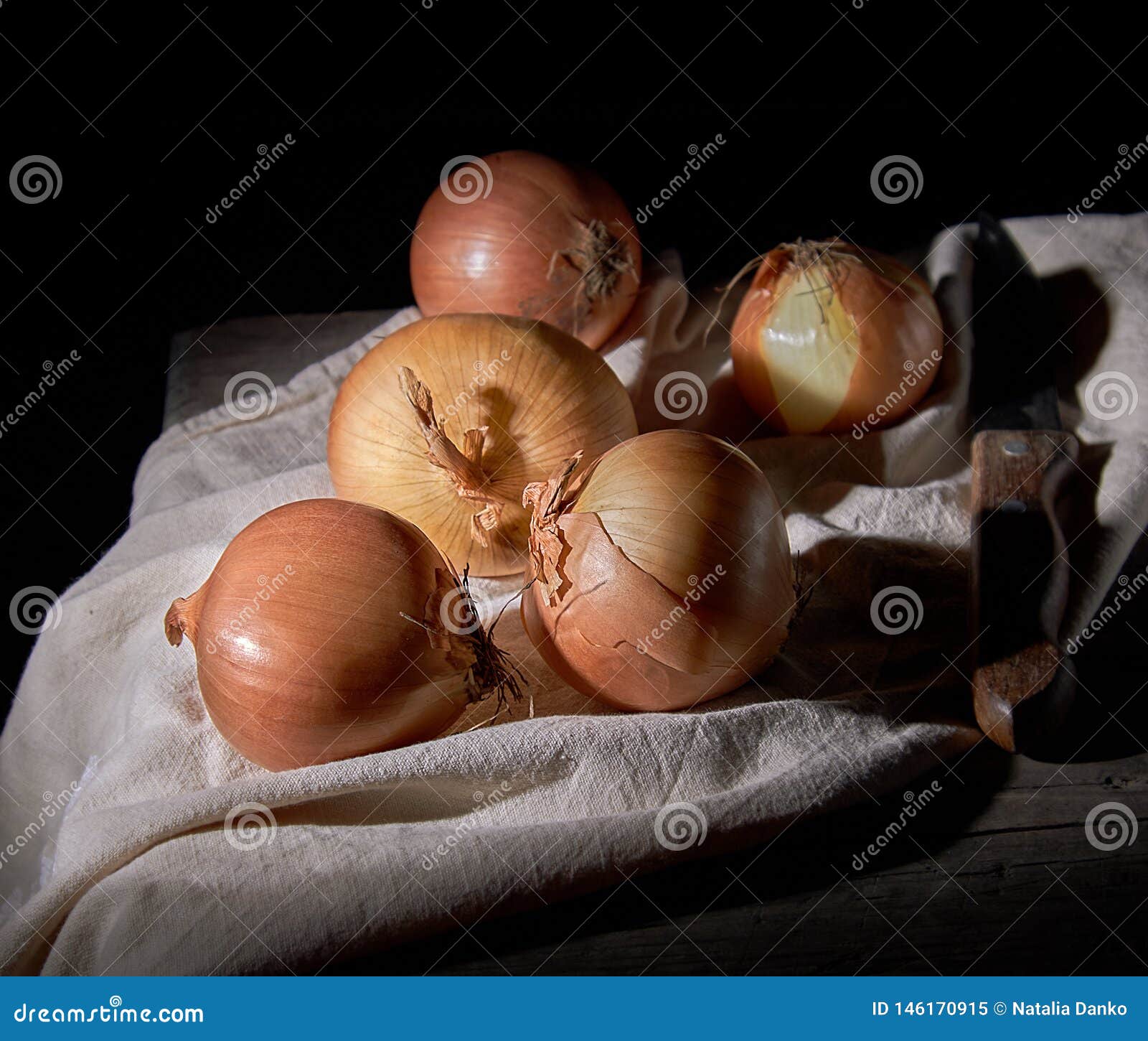 Round And Nrown