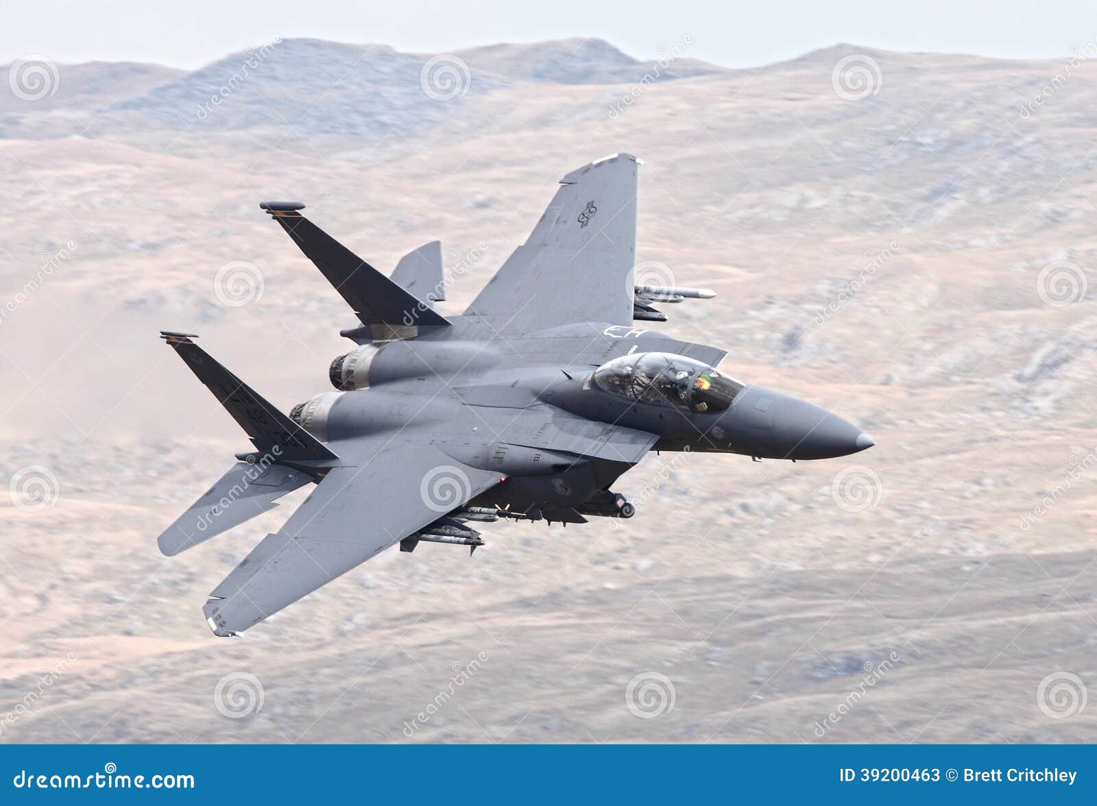 CORGI F-16 Fighting Falcon VF43 US Air Force Jet Fighter TOP GUN  Desert Plane 