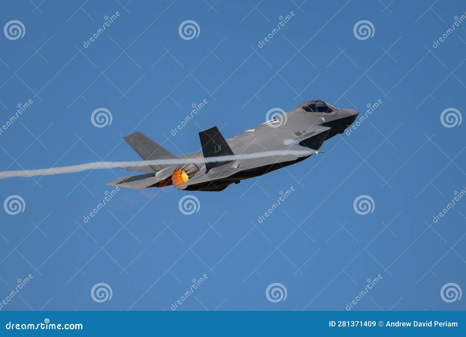 US Air Force F-35A Stealth Aircraft in Flight Editorial Stock Image ...