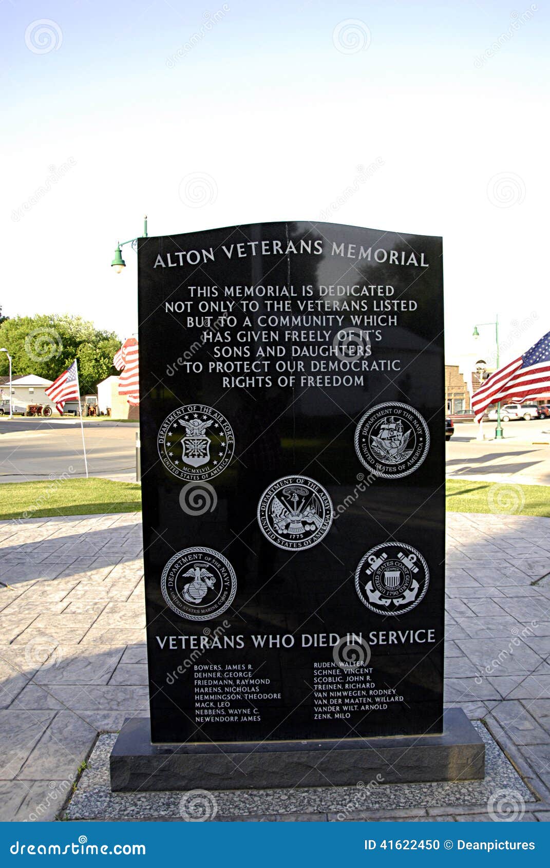 USA_ALTON RULER AMERICA. ALTON / IOWA /USA- Welcome to Alton small rulere american town a great place to live a usa post office city hall and memorial civial war venterans and veterans and business office and histrorical sign decorated with USA flags a sing of A ruler America 13 JUNE 2014 (Photo by Francis Dean/Deanpictures)