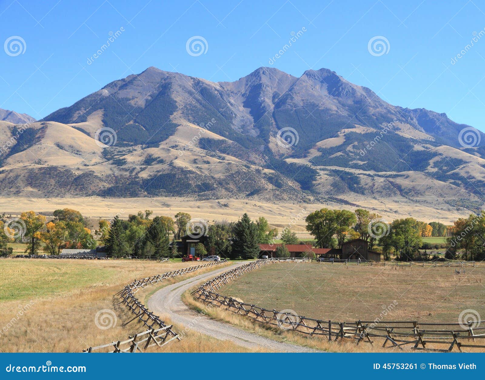 montana: autumn landscape - paradise valley with emigrant peak