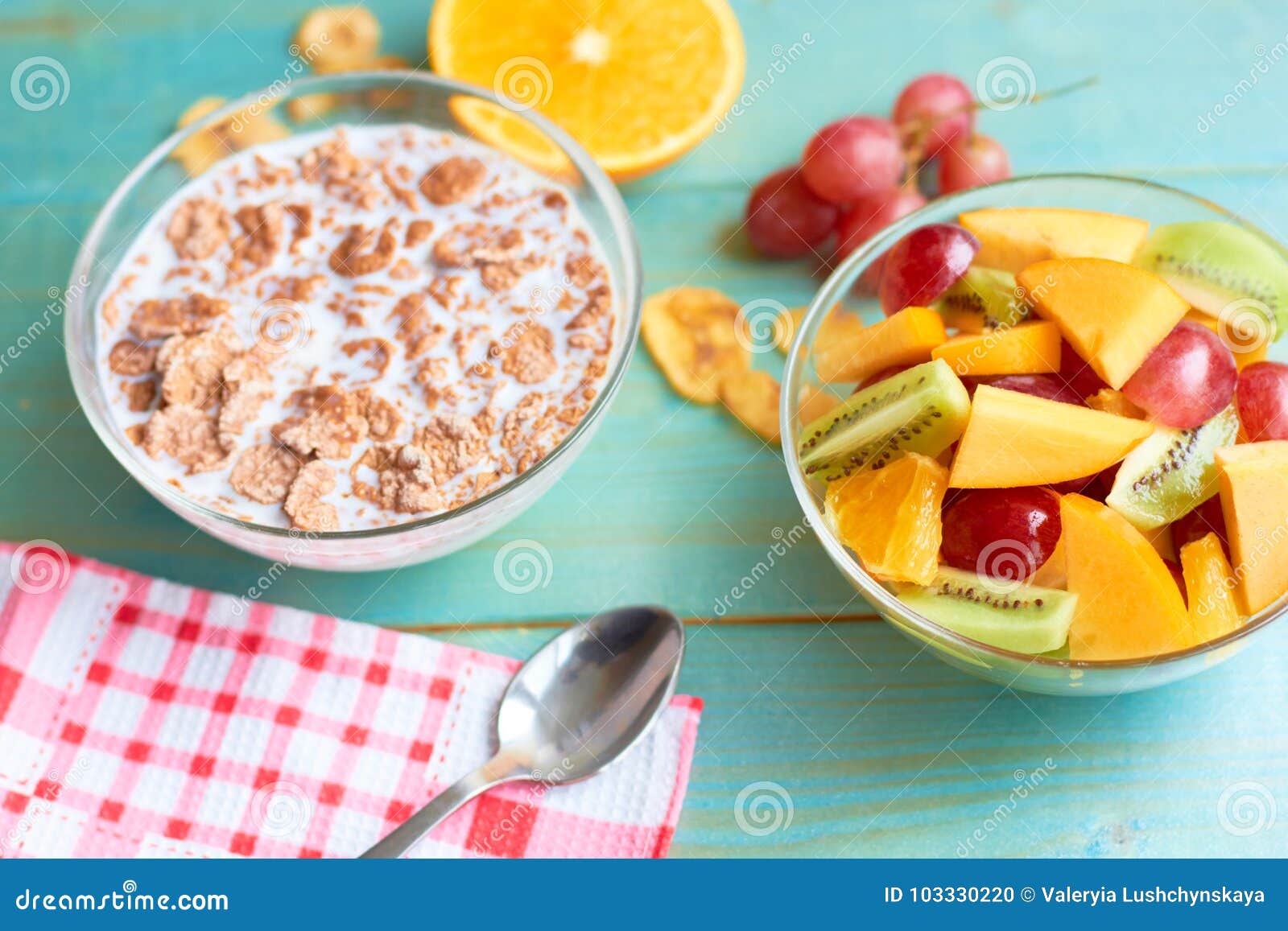 useful breakfast from porridge and fruit