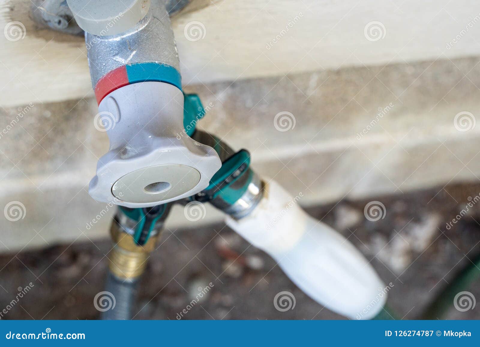 Hot And Cold Outdoor Faucet Stock Image Image Of Metal