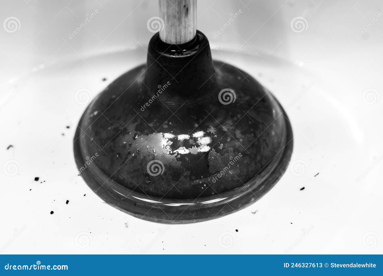 using a plunger on bathroom sink
