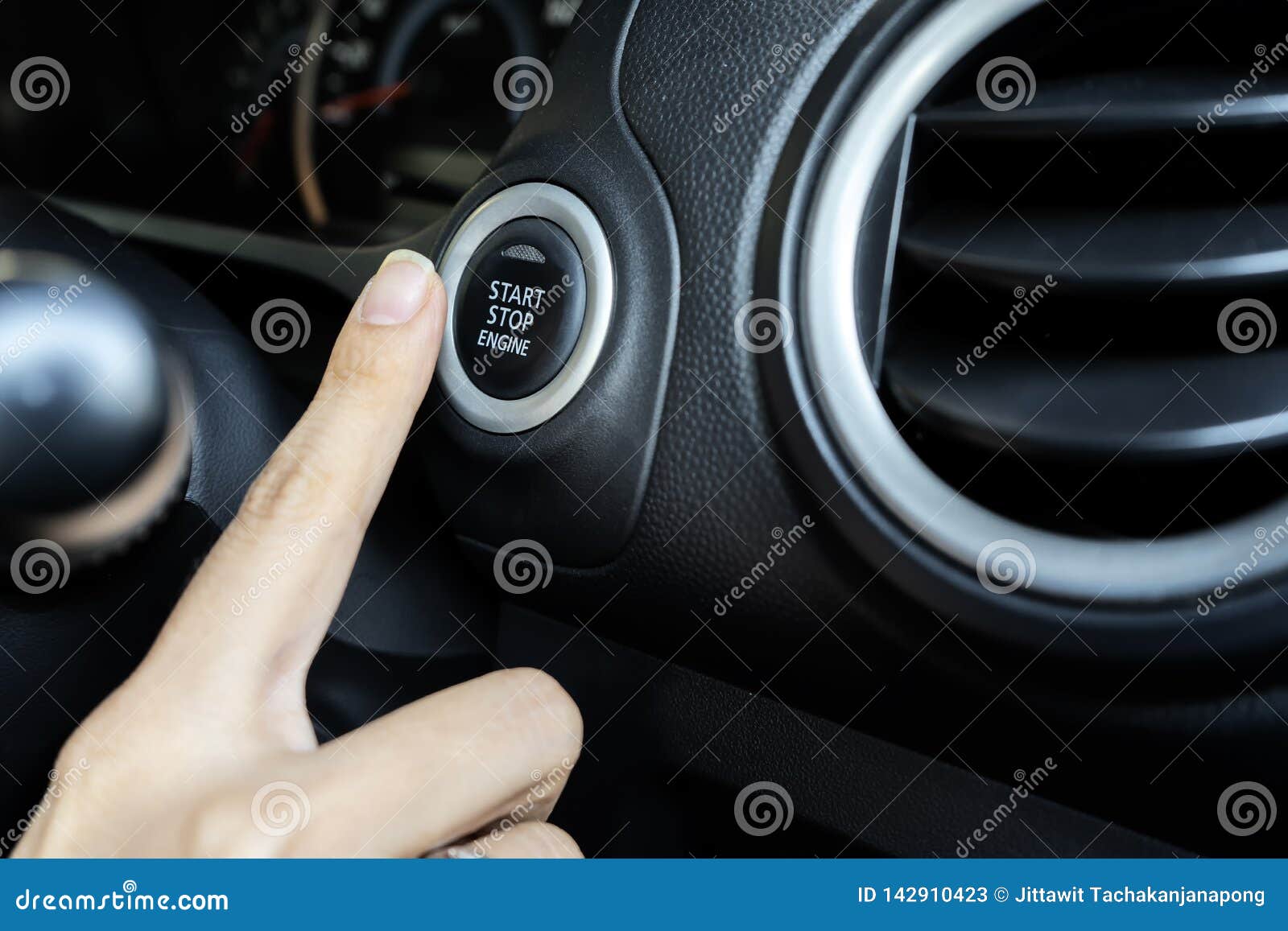 Using The Push Button To Start And Stop Engine The Woman S
