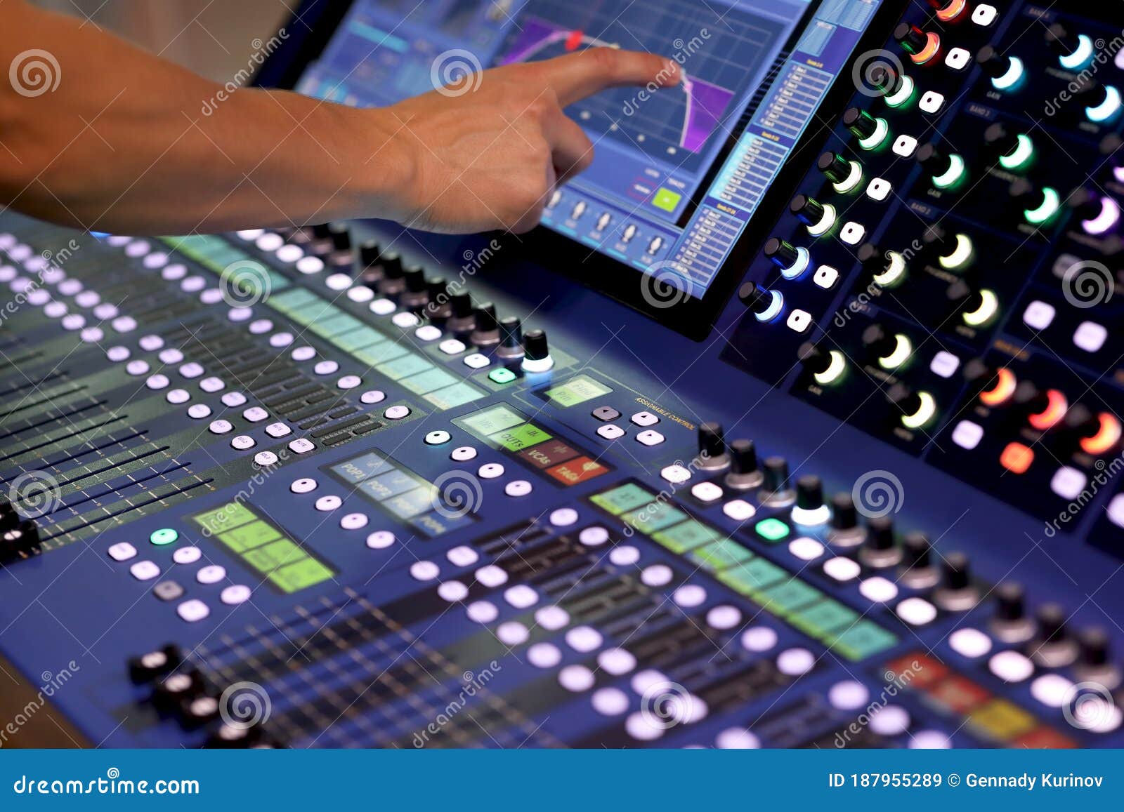 Les tables de mixage Numériques – By dreamX