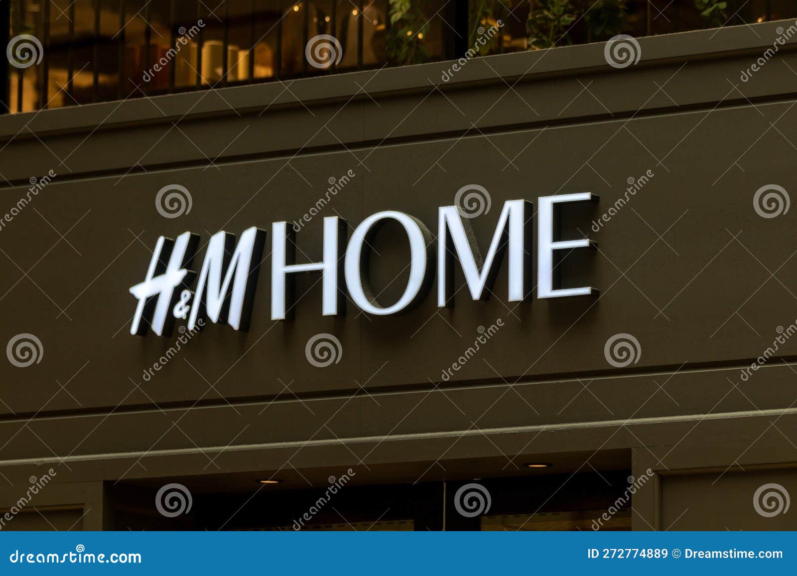 Home - H&M Group