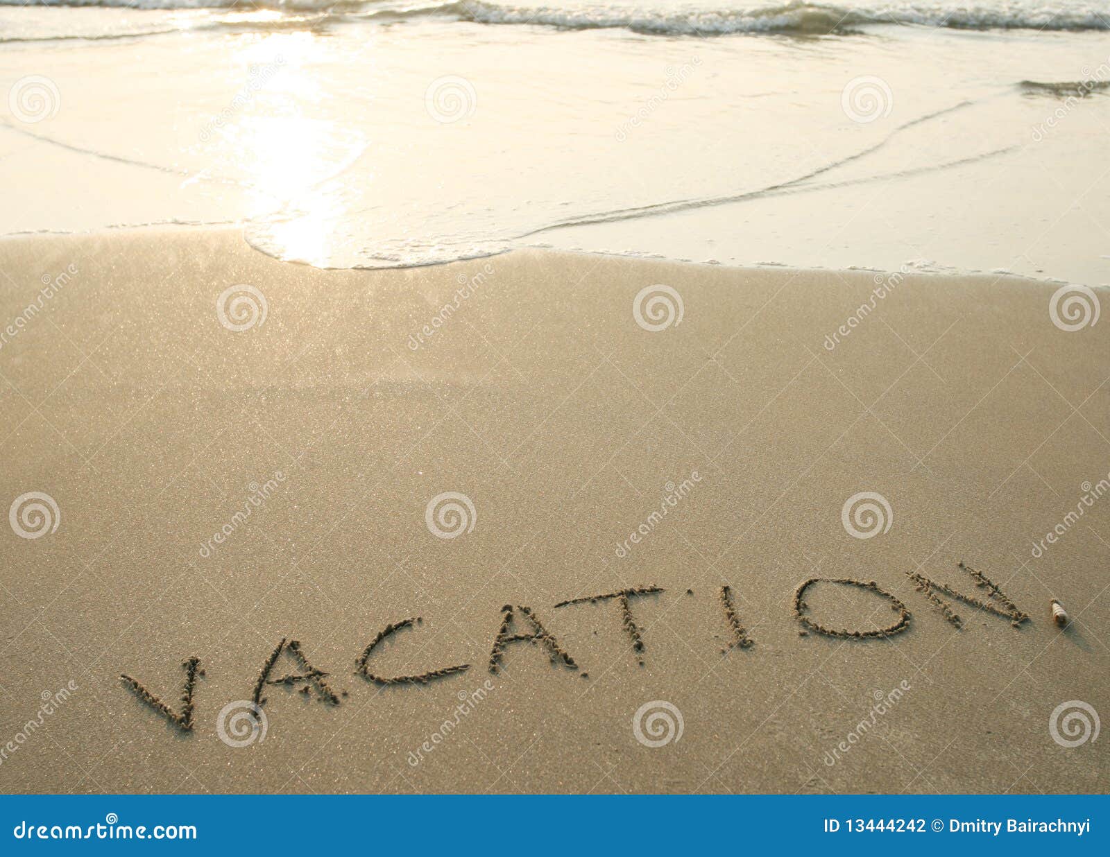 L am on holiday. Картинка i'm on vacation. Vacation надпись. On vacation табличка. Vacation картинка с надписью.