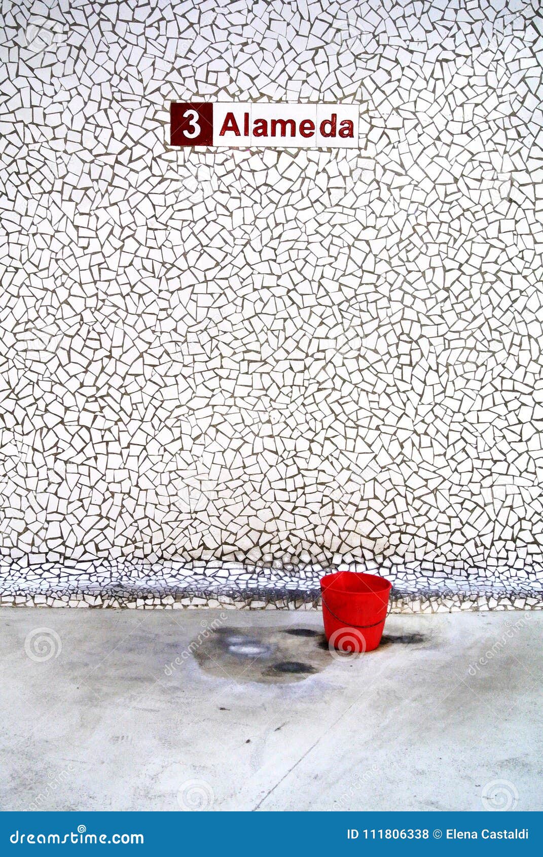 valencia-metro-editorial-image-cartoondealer-41431992