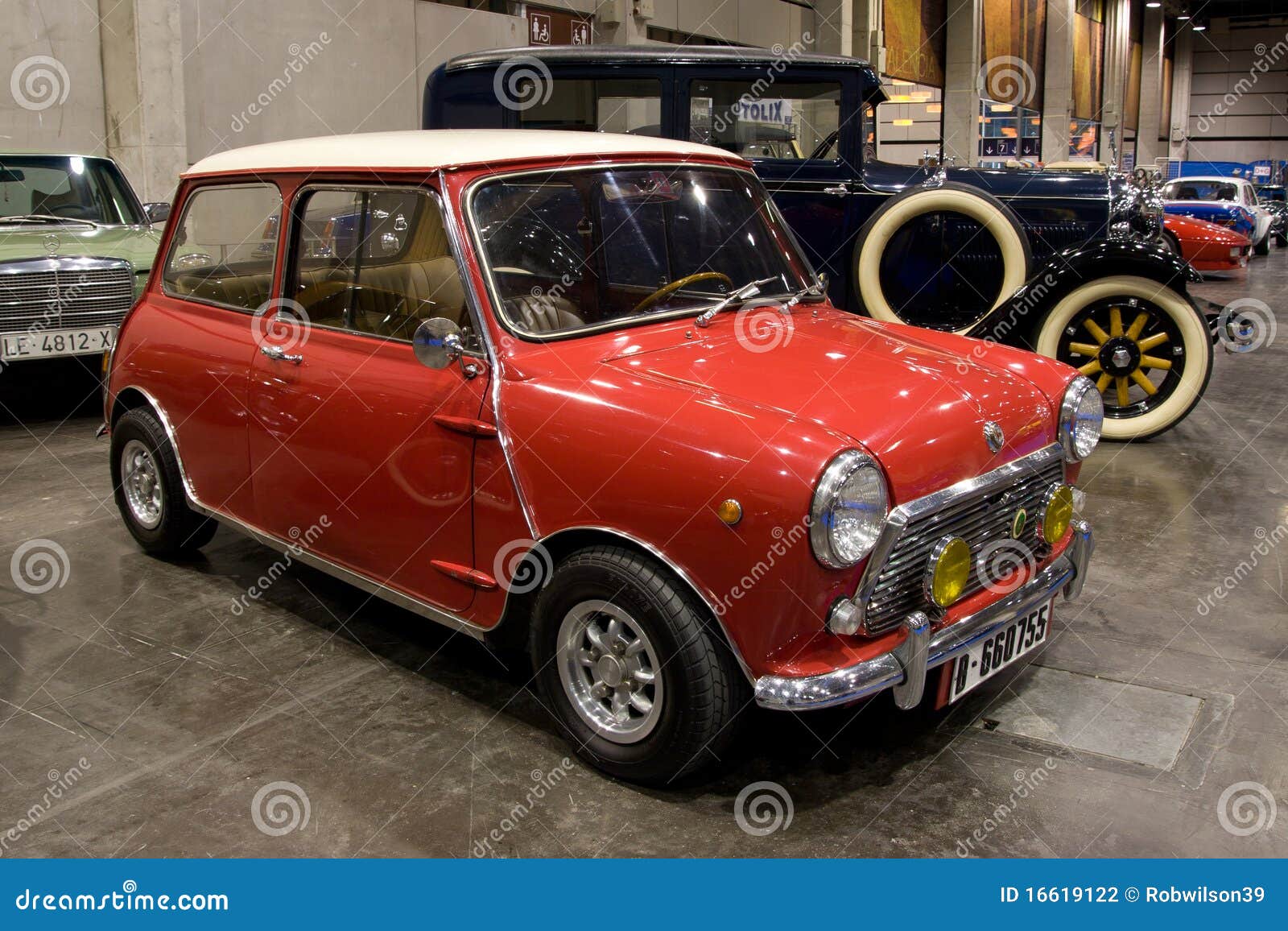 Valencia Classic Car Show editorial photography. Image of british