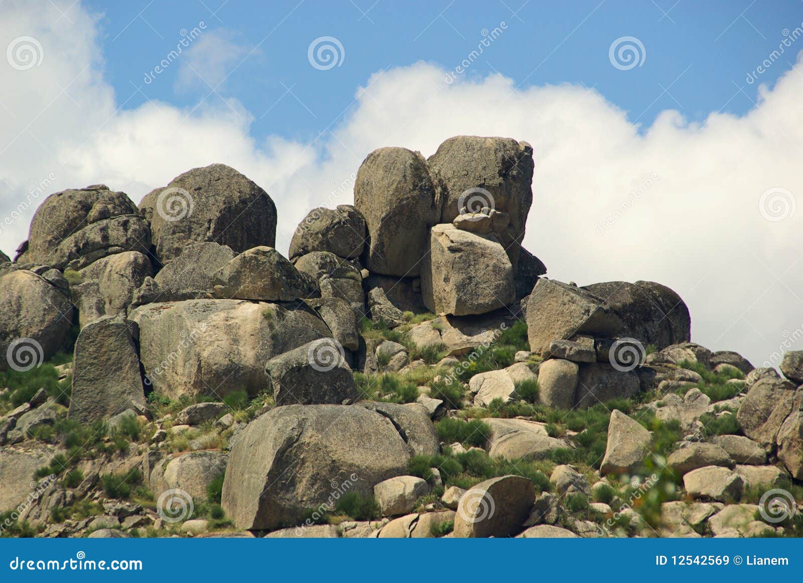 valencia de alcantara granite rock landscape