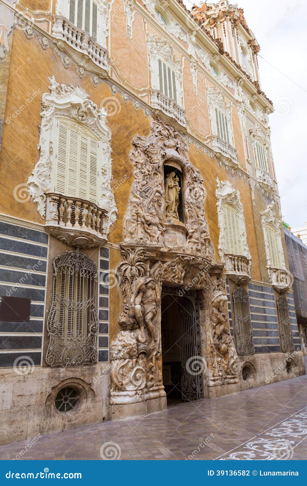 valencia palacio marques de dos aguas palace