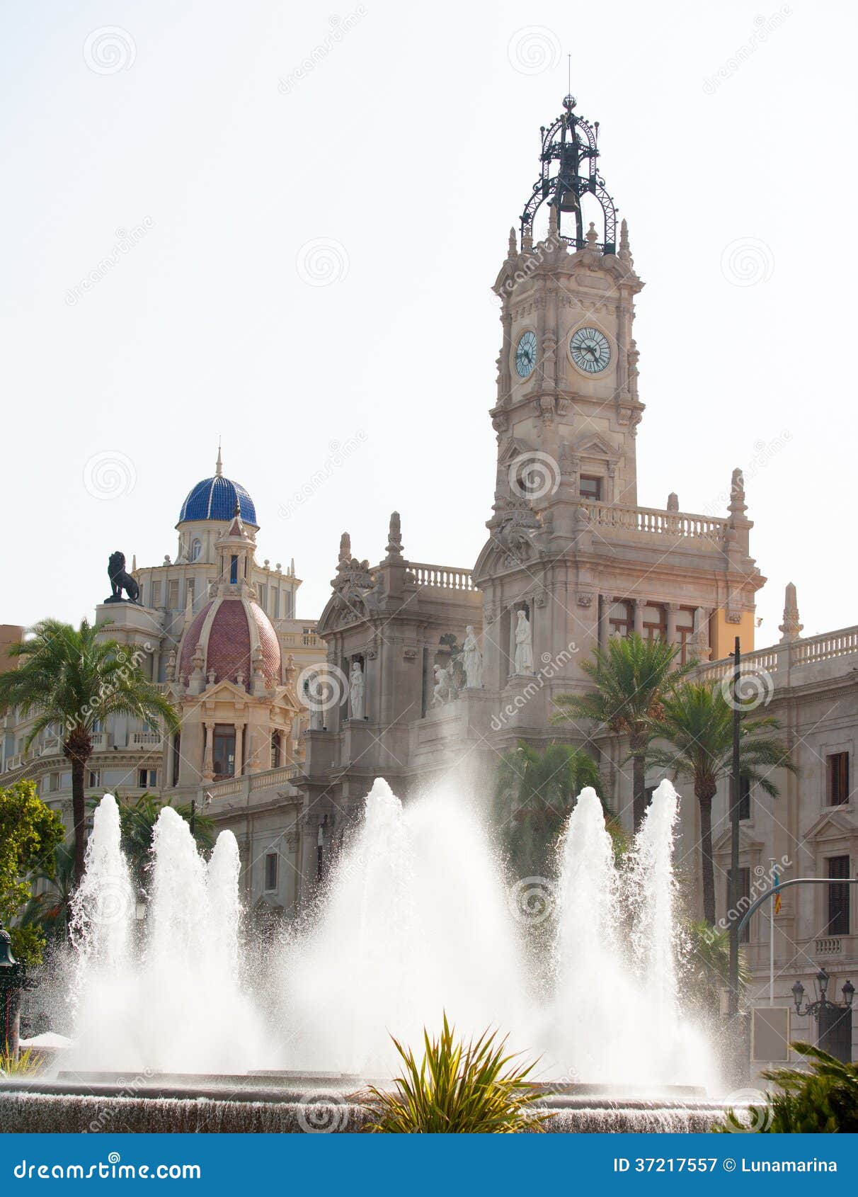 valencia plaza del ayuntamiento city town hall square
